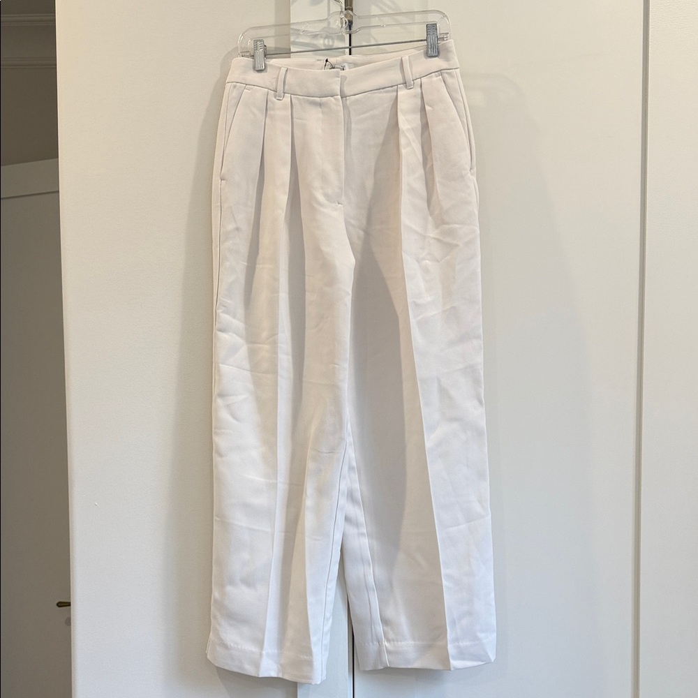 Banana Republic White Pleated Dress Trousers